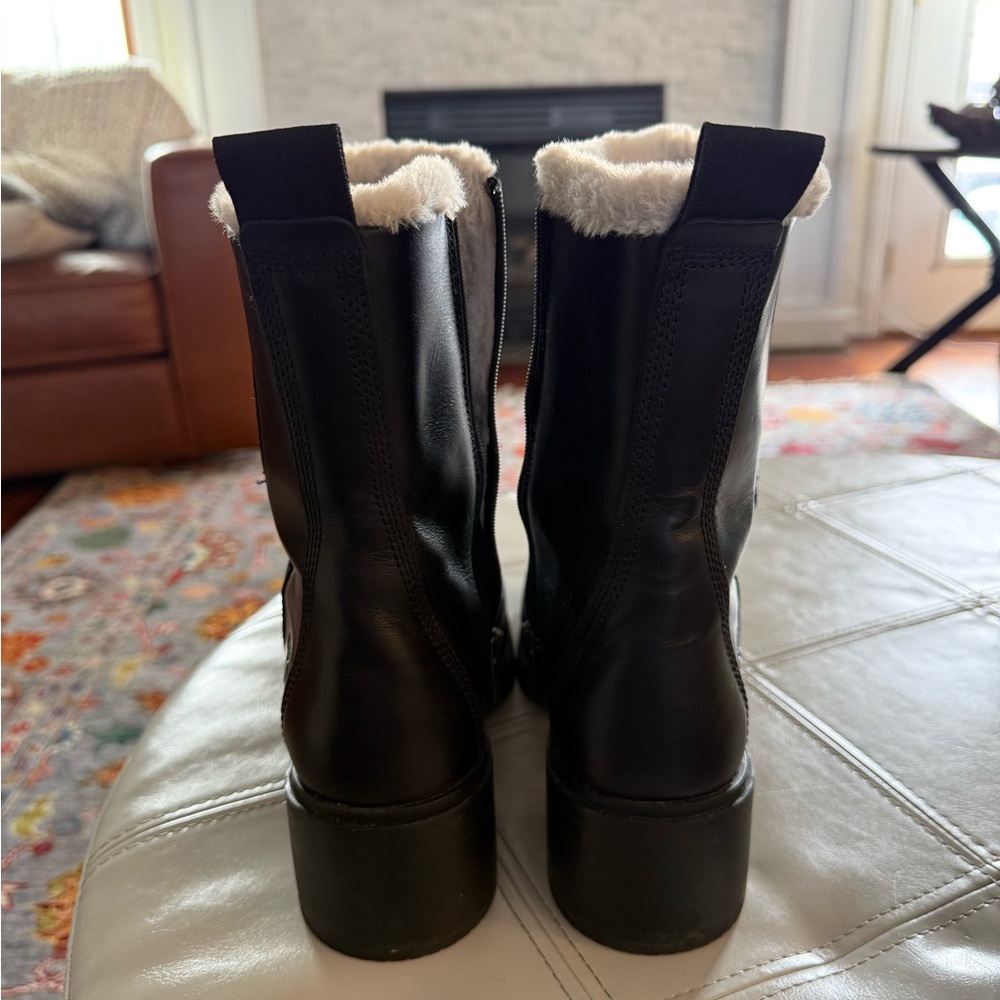 Timberland Black Leather Boots with Shearling Lining - Picture 3 of 4